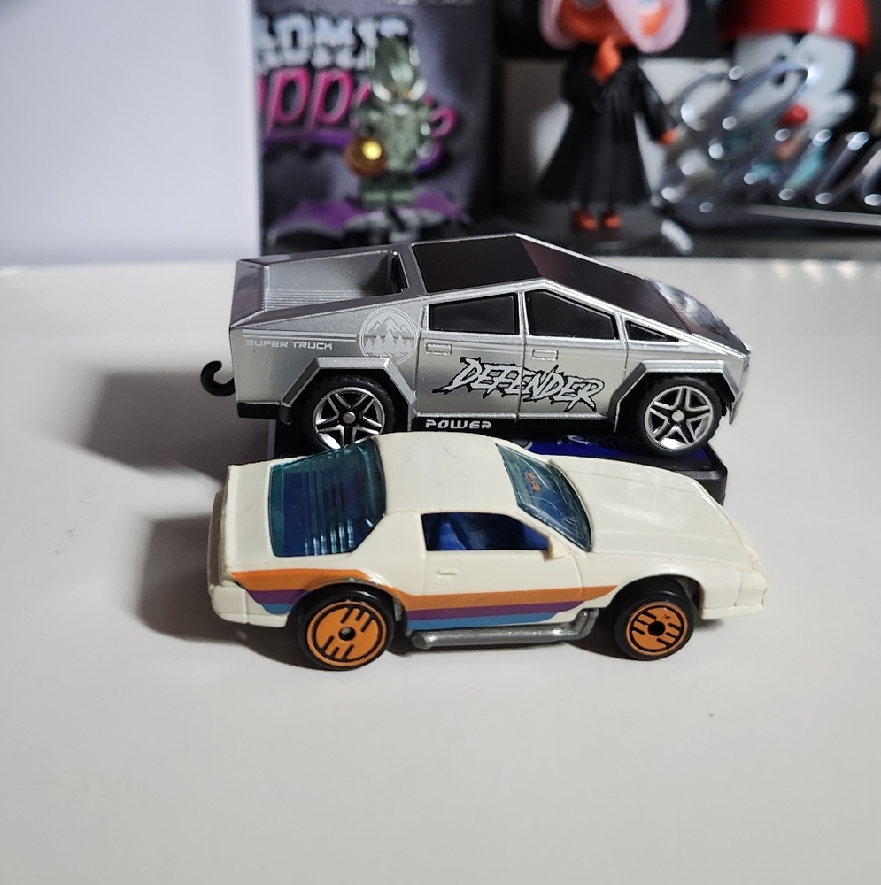 RC CAR - Picture 7 of 9